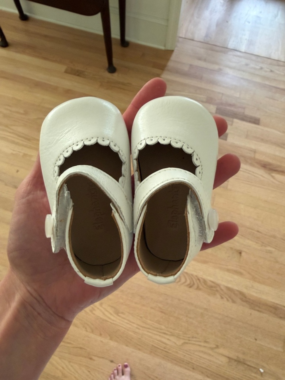 Elephantito White Scalloped Mary Jane Baby Shoes